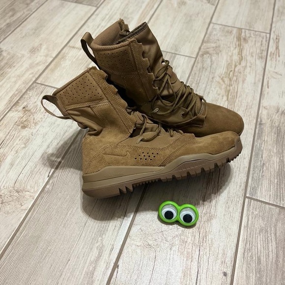 🔥NEW Nike SFB Field 2 8" Military Tactical Boots Coyote Brown Men’s - Picture 4 of 7